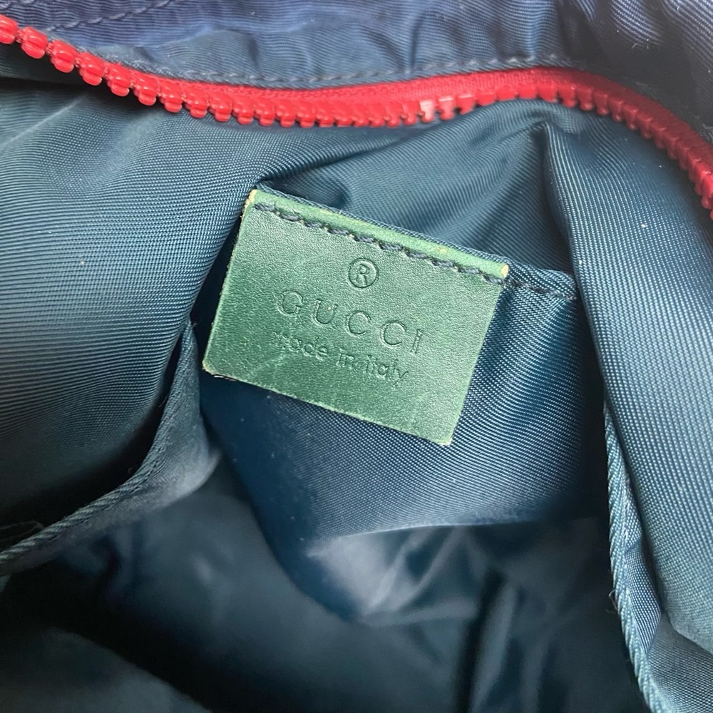 Vintage, Gucci, Rare Nylon, Red White and Blue Shoulder-Crossbody Bag - Picture 15 of 16